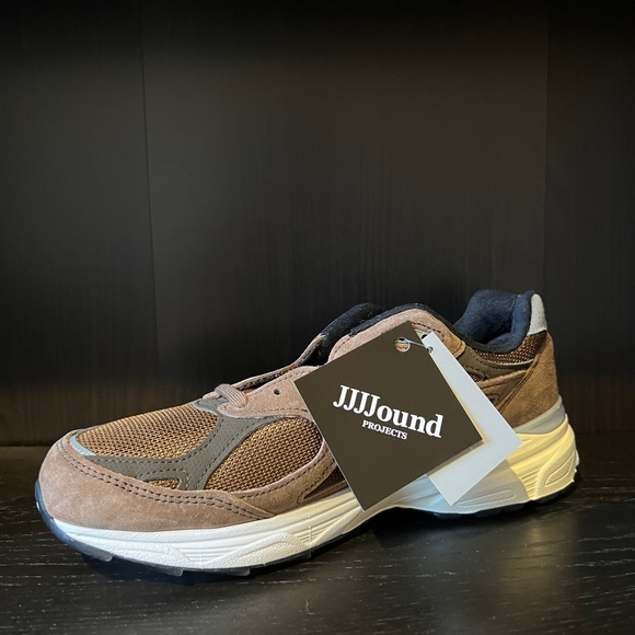 JJJJound x New Balance 990v3 miUSA « Montréal Exclusive « - Picture 4 of 5